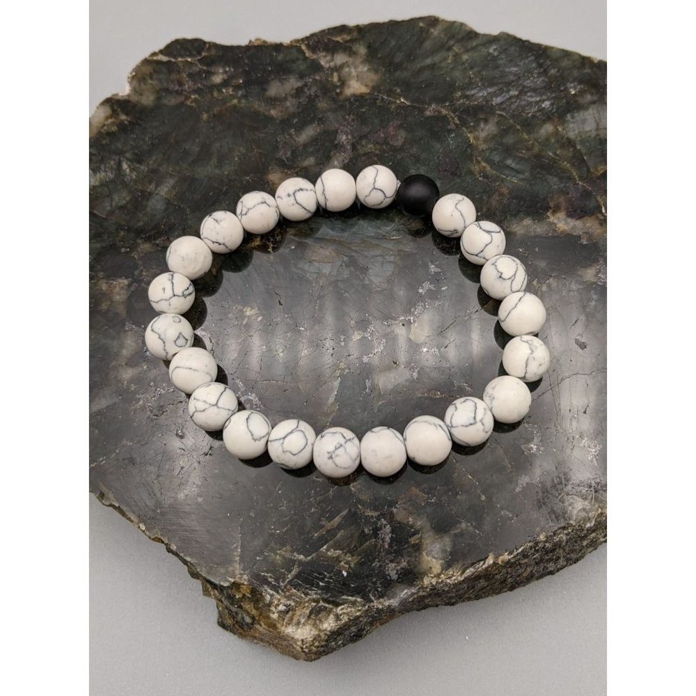 White Howlite Chakra Stretch Bracelet